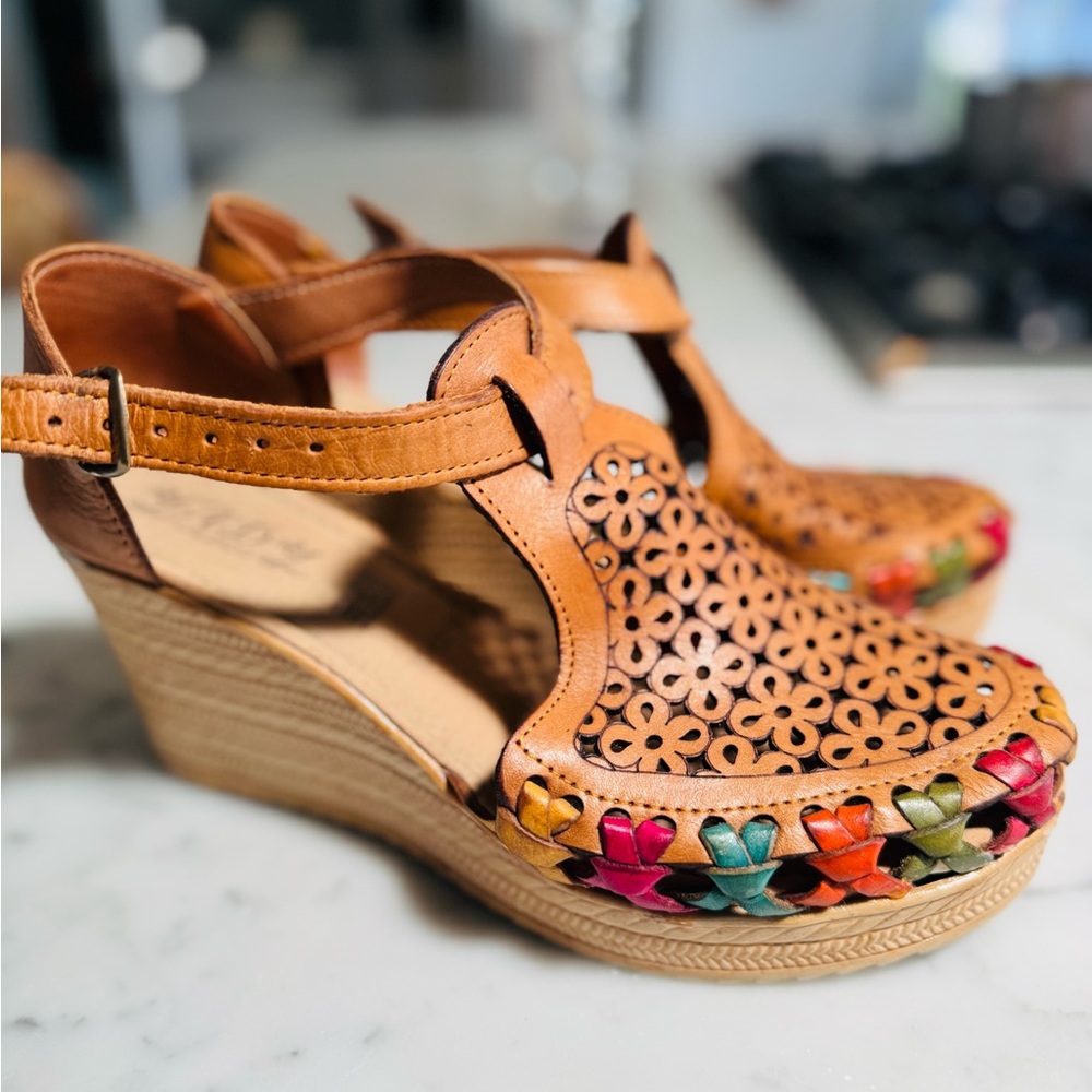 Elegant Tan Platform Sandals with Colorful Floral Accents